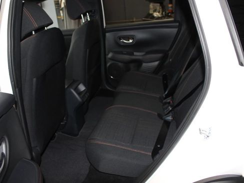Used 2025 Honda HR-V Sport image 10