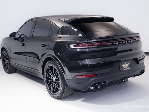 Used 2026 Porsche Cayenne Coupe w/ Premium Package Plus AWD/4WD image 7