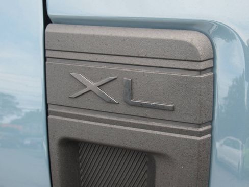 Used 2022 Ford Maverick XL FWD image 5