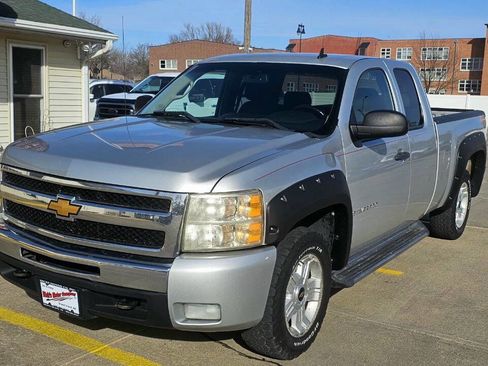 Used 2010 Chevrolet Silverado 1500 LT w/ Power Pack Plus image 1