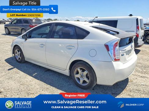 Used 2013 Toyota Prius Persona Series FWD image 3