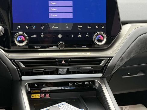 Used 2026 Lexus TX 500h AWD w/ Technology Package image 12