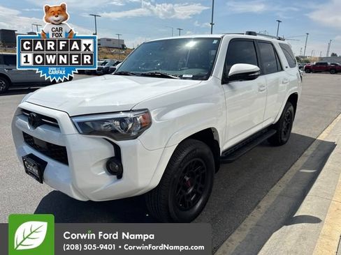 Used 2021 Toyota 4Runner SR5 Premium w/ Moonroof Package AWD/4WD image 3