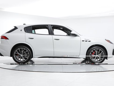New 2026 Maserati Grecale Modena AWD/4WD image 6