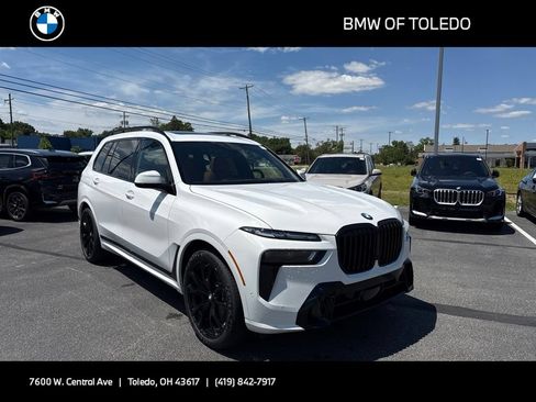 New 2027 BMW X7 xDrive40i AWD/4WD image 1