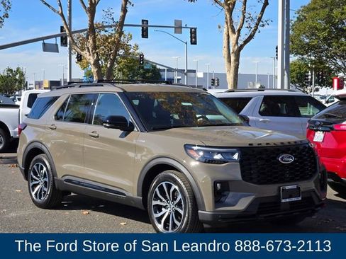 New 2026 Ford Explorer ST-Line image 7