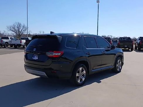 Used 2023 Honda Pilot EX-L image 8