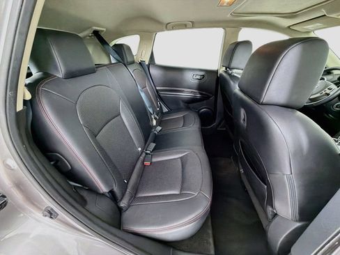 Used 2011 Nissan Rogue SV w/ SL Pkg AWD/4WD image 28
