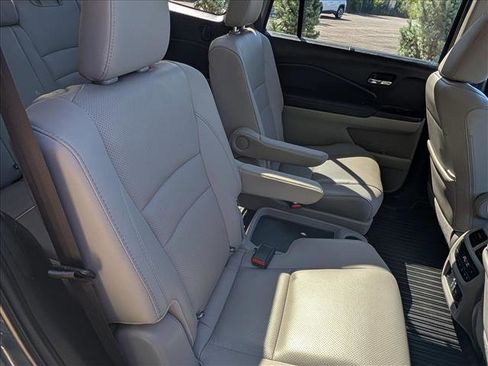 Used 2022 Honda Pilot Elite image 19