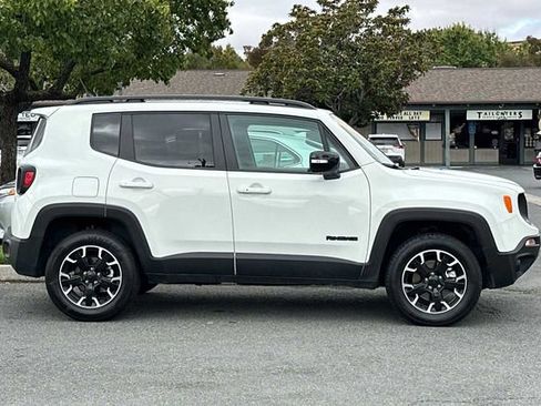 Used 2023 Jeep Renegade Latitude image 7