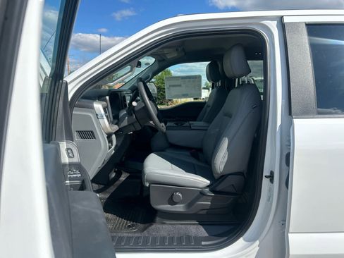 New 2026 Ford F550 XL w/ XL Chrome Package image 11