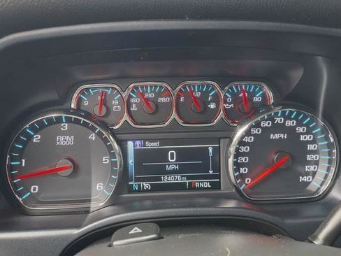 Used 2018 Chevrolet Silverado 1500 LT w/ All Star Edition image 13