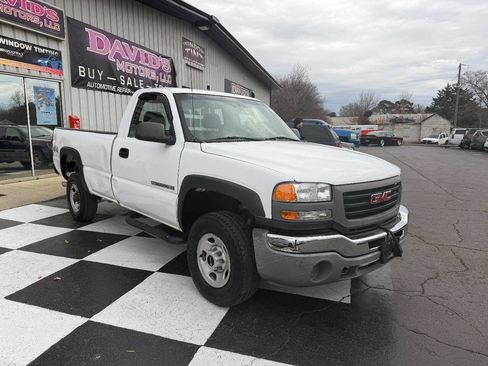 Used 2003 GMC Sierra 2500 W/T w/ Snow Plow Prep Package image 3