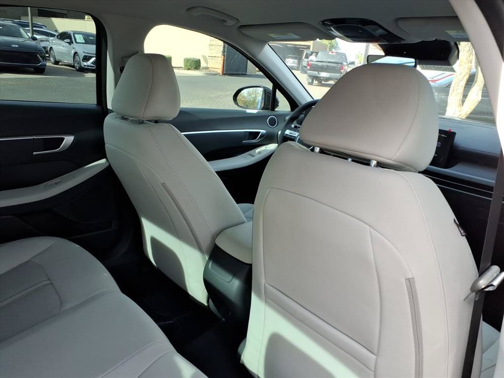 New 2026 Hyundai Sonata SEL FWD image 8