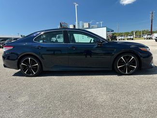 Used 2018 Toyota Camry XSE video 2