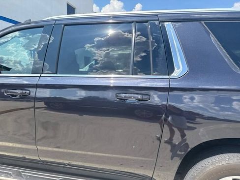 Used 2023 Chevrolet Suburban LT RWD image 26