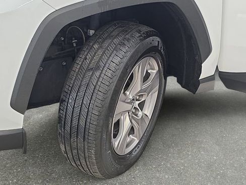 Certified 2023 Toyota RAV4 XLE AWD/4WD image 28