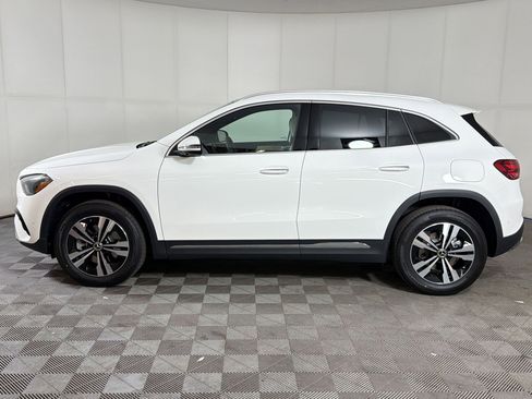 New 2026 Mercedes-Benz GLA 250 4MATIC image 2
