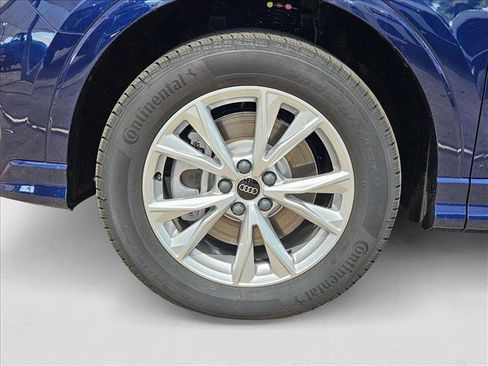 New 2025 Audi Q3 2.0T Premium w/ Convenience Package AWD/4WD image 10