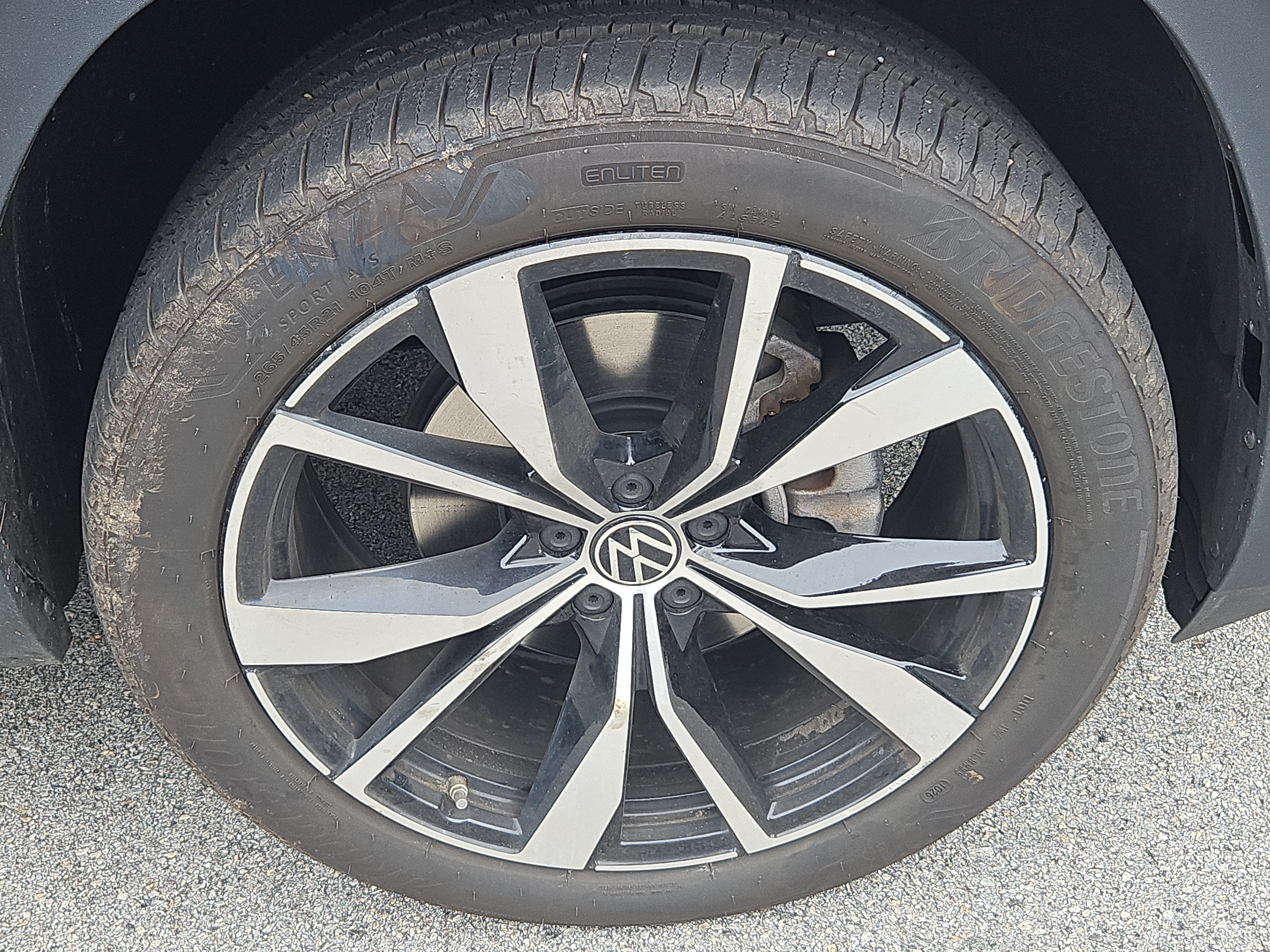 Certified 2024 Volkswagen Atlas SEL Premium R-Line AWD/4WD image 36