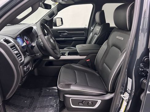 New 2026 RAM 1500 Laramie w/ Sport Appearance Package AWD/4WD image 12