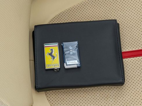 Certified 2025 Ferrari Roma Base image 55