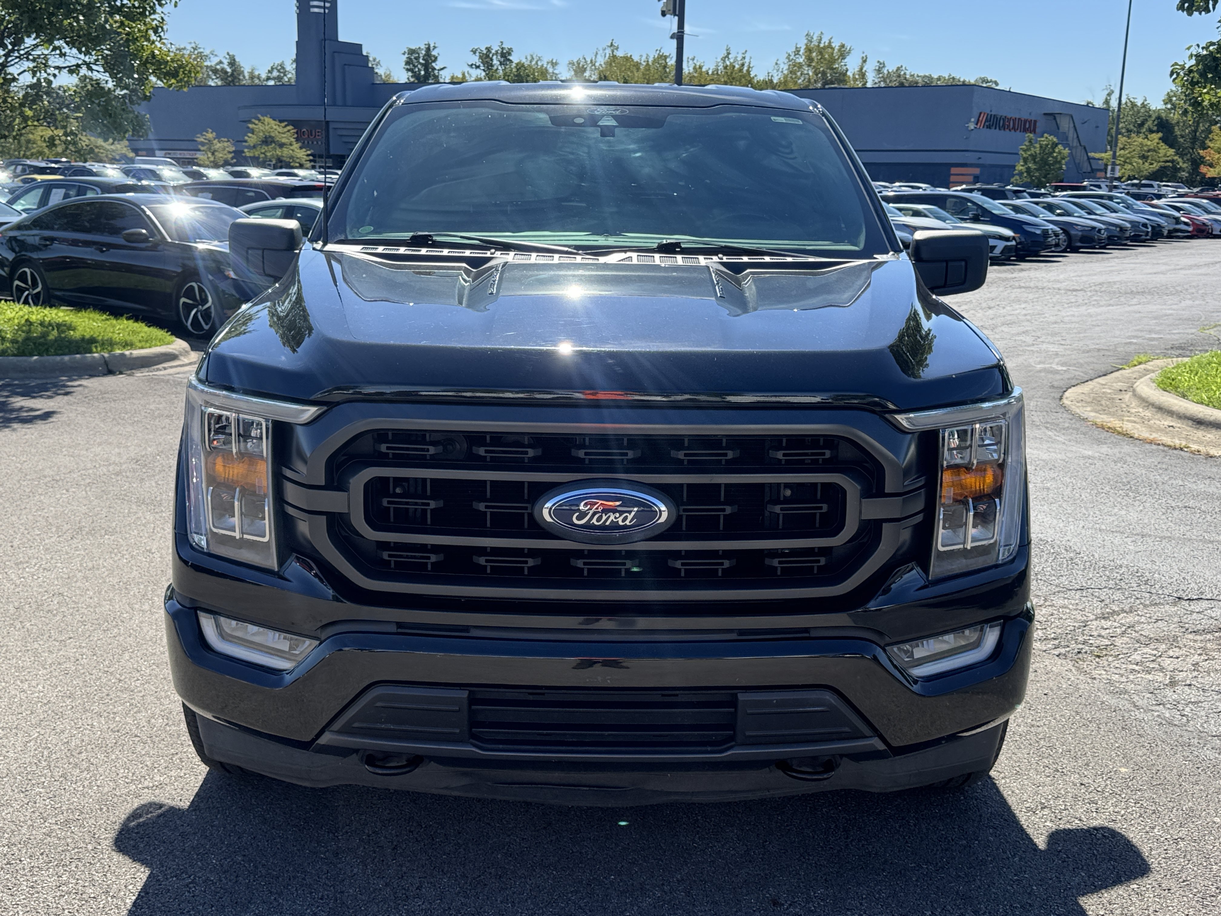 Used 2021 Ford F150 XLT w/ Equipment Group 302A High AWD/4WD image 4