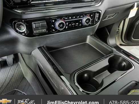 New 2026 Chevrolet Silverado 2500 ZR2 AWD/4WD image 16