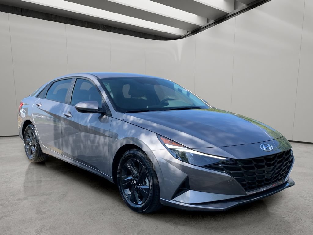 Certified 2023 Hyundai Elantra SEL FWD image 7