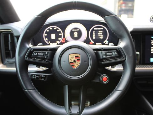 Certified 2024 Porsche Cayenne Turbo GT image 16
