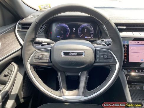New 2026 Jeep Grand Cherokee Altitude AWD/4WD image 17