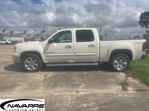 Used 2013 GMC Sierra 1500 SLT w/ SLT White Diamond Edition image 5
