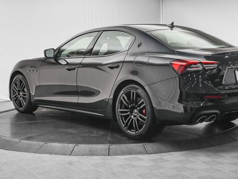 New 2024 Maserati Ghibli Modena image 5