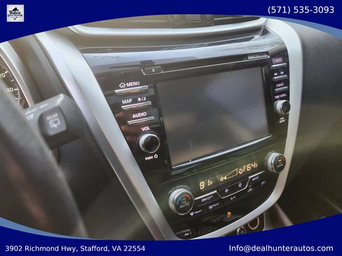 Used 2015 Nissan Murano Platinum w/ Platinum Technology Package FWD image 26