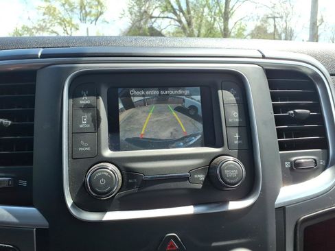 Used 2024 RAM 1500 Classic SLT image 10