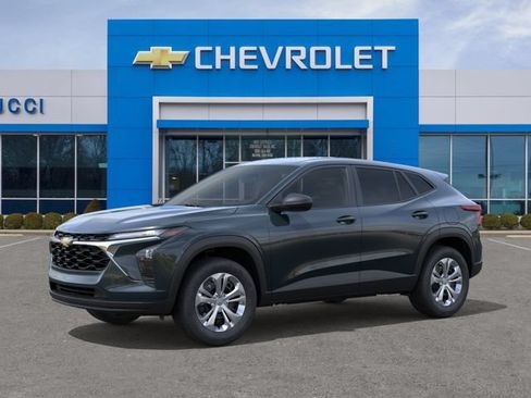 New 2026 Chevrolet Trax LS w/ Driver Confidence Package FWD image 2