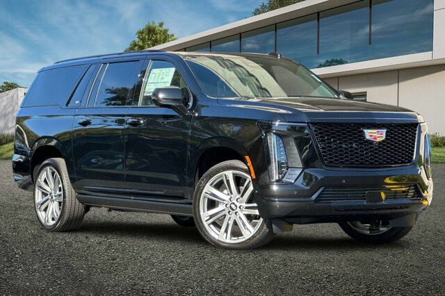 New 2026 Cadillac Escalade ESV Platinum Sport AWD/4WD image 2