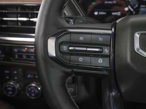 Used 2026 GMC Yukon Denali Ultimate w/ LPO, Floor Liner Package image 23