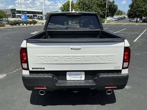 Used 2026 Honda Ridgeline Black Edition image 4