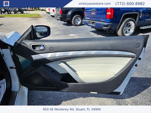 Used 2013 INFINITI G37 IPL RWD image 28