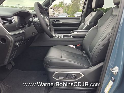 New 2026 Jeep Grand Wagoneer 4WD image 5
