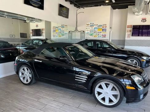 Used 2005 Chrysler Crossfire Limited RWD image 4