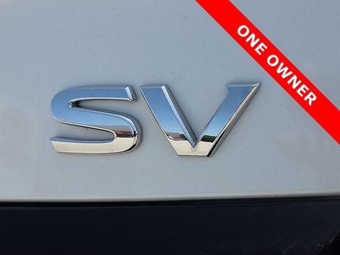 Used 2024 Nissan Versa SV FWD image 8