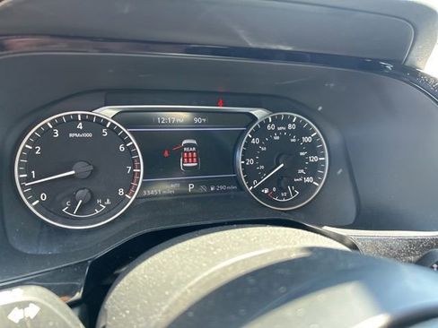 Used 2025 Nissan Pathfinder SV AWD/4WD image 8