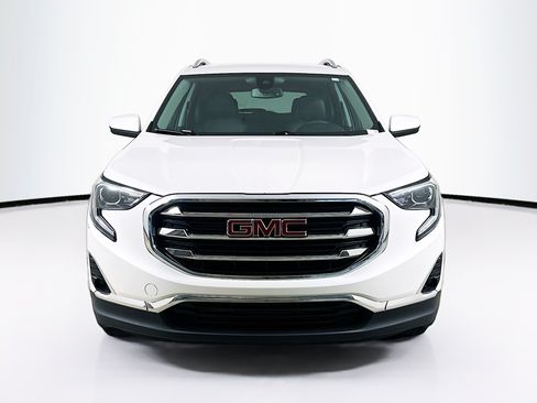 Used 2021 GMC Terrain SLT w/ LPO, Floor Liner Package FWD image 2