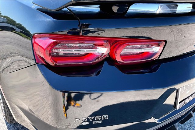 Used 2022 Chevrolet Camaro LT RWD image 23