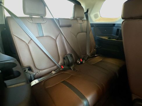 Used 2025 Honda Pilot Elite image 29