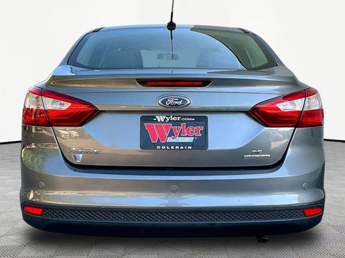 Used 2014 Ford Focus SE FWD image 5