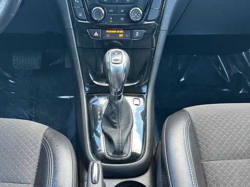 Used 2022 Buick Encore Preferred w/ Safety Package II AWD/4WD image 28