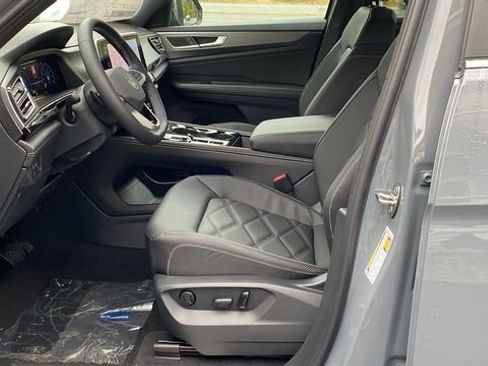 New 2026 Volkswagen Atlas Cross Sport SE AWD/4WD image 12